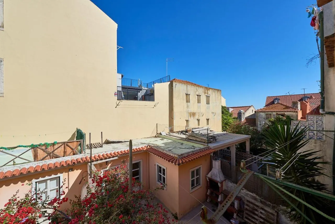 Aesthetic Riverview Apartment In Historical Lisboa