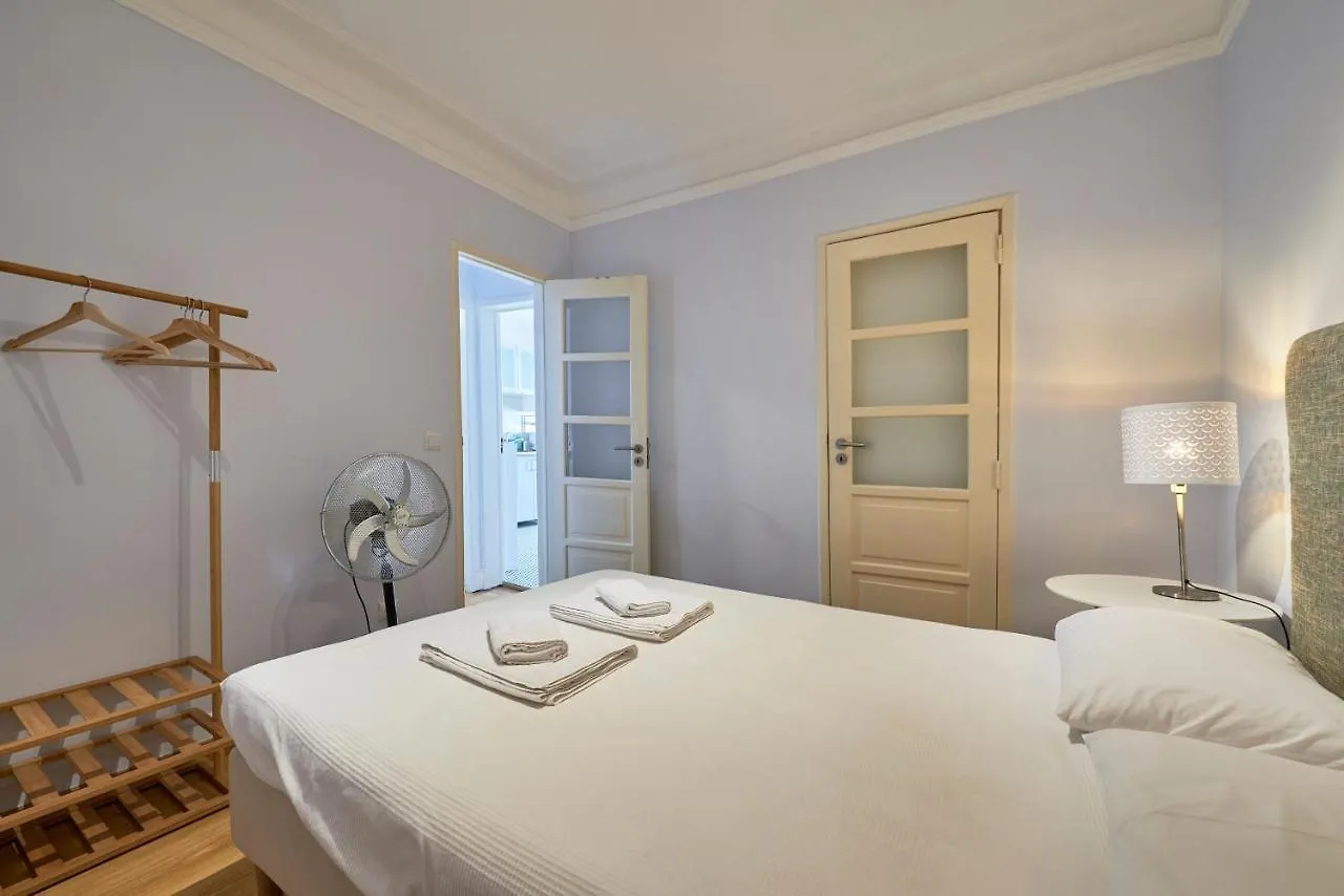 Aesthetic Riverview Apartment In Historical Lisbon Portugal